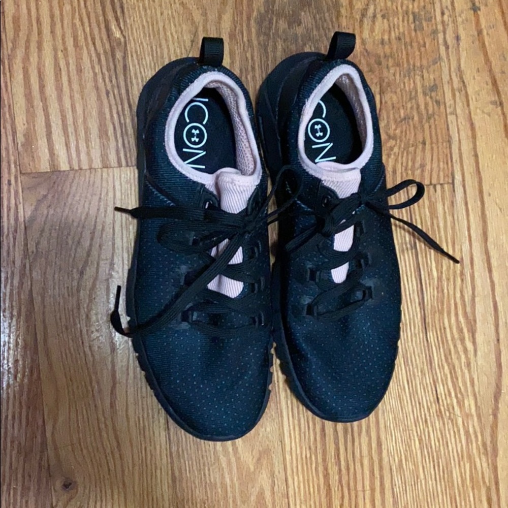 Under Armour Icon Hovr Sneaker